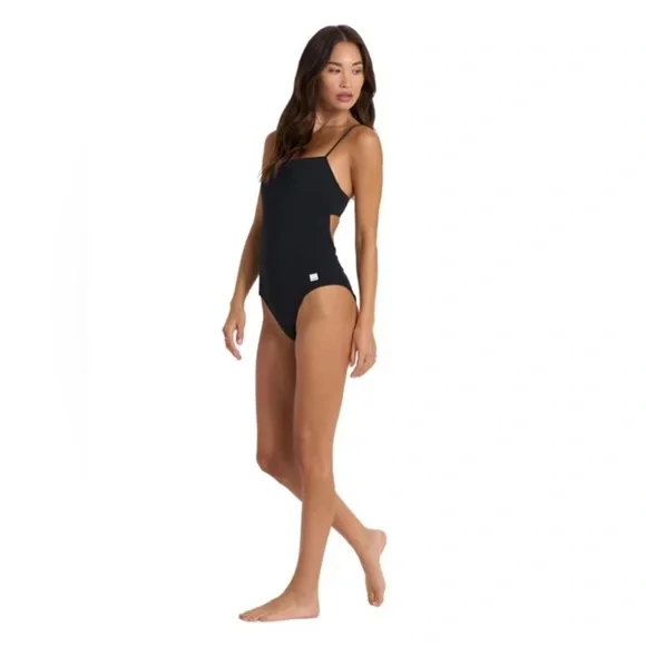NWT Vuori Dune One-Piece Swimsuit in Black - Picture 6 of 8